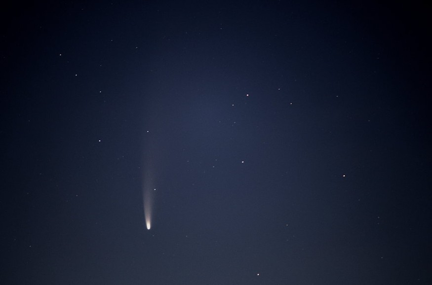 Komet C/2020 F3 NEOWISE am Morgen des 12.7.2020 von der Terrasse der Tübinger Sternwarte